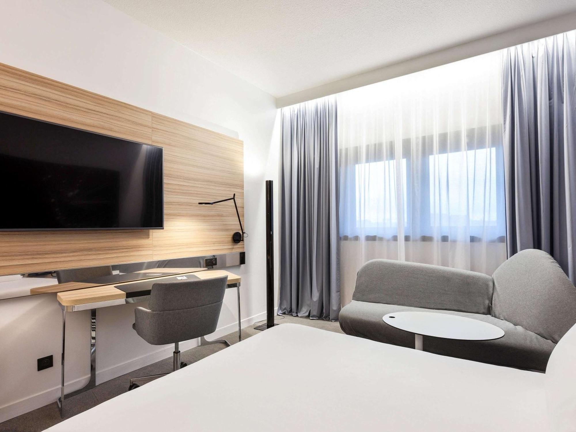 Novotel Tours Centre Gare Exterior foto