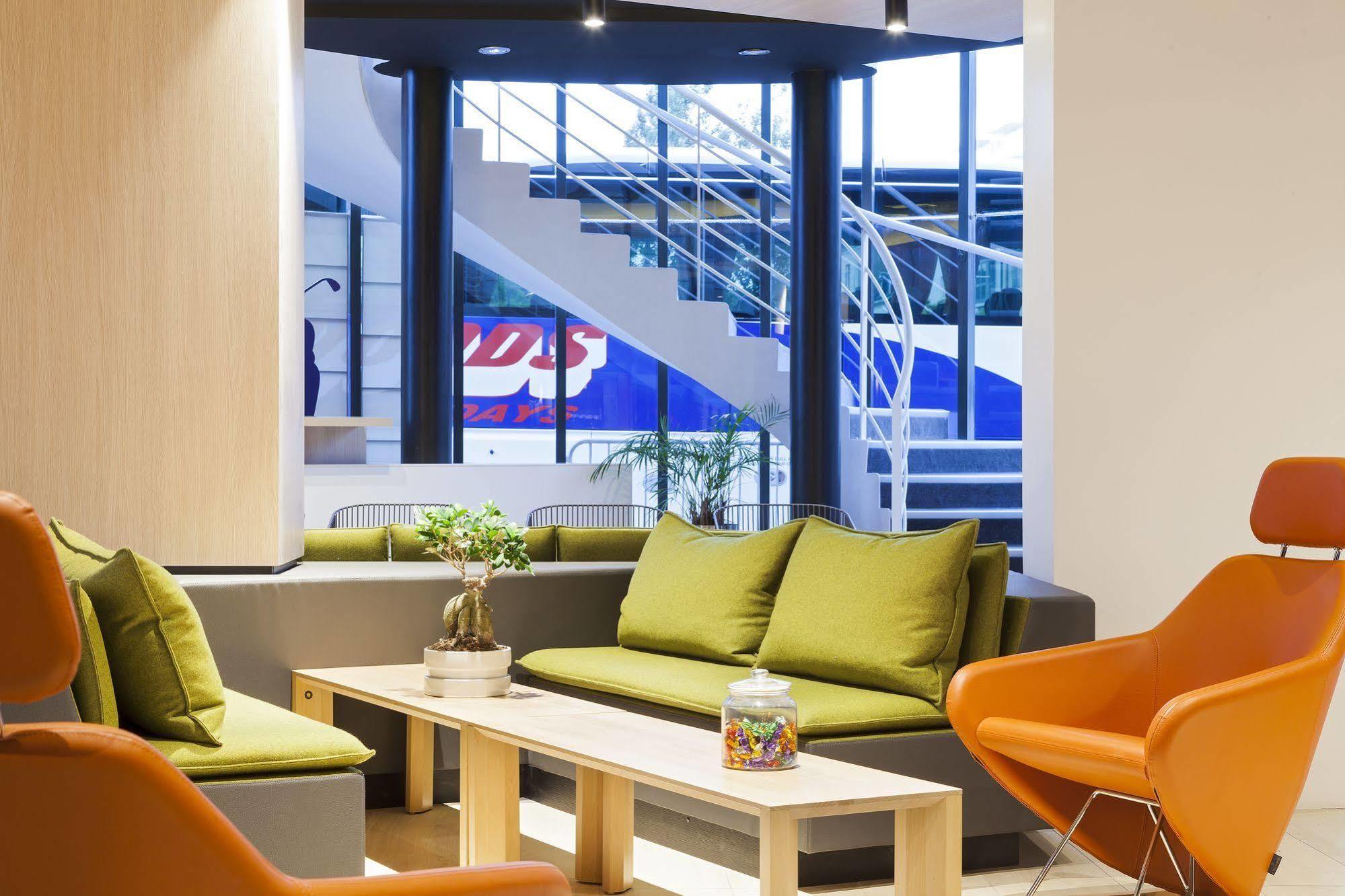 Novotel Tours Centre Gare Exterior foto